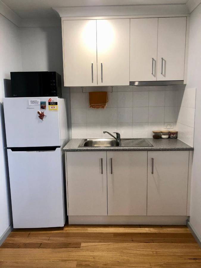 The Weekender Apartment Peterborough Bagian luar foto